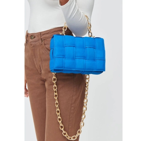 Urban Expressions Pink and Gold Shoulder Bag - Picture 3 of 5